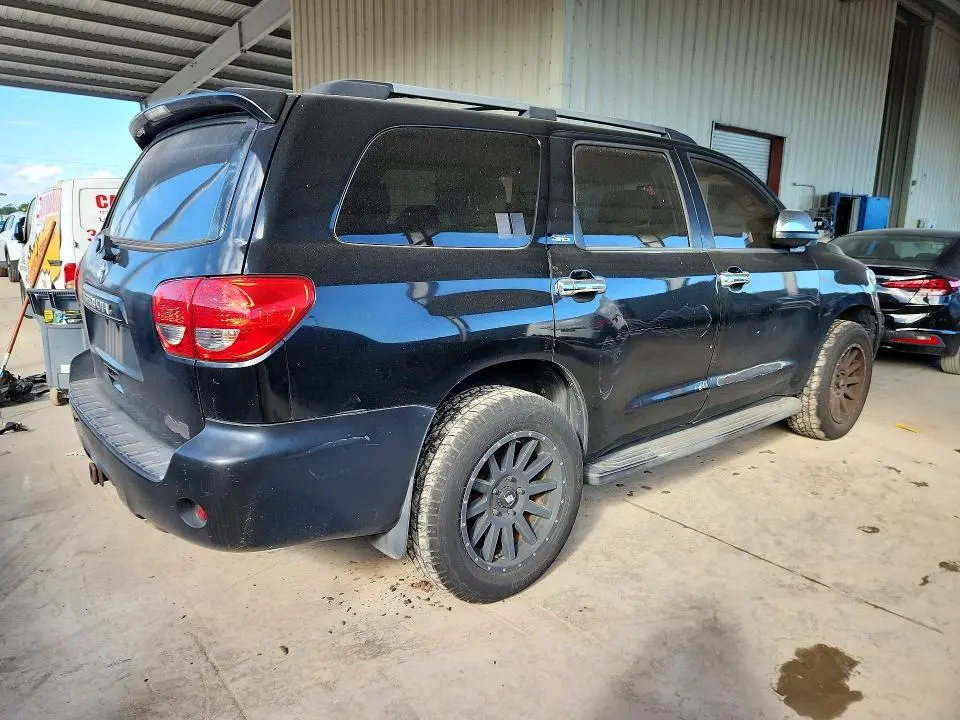 2012 TOYOTA SEQUOIA SR5  