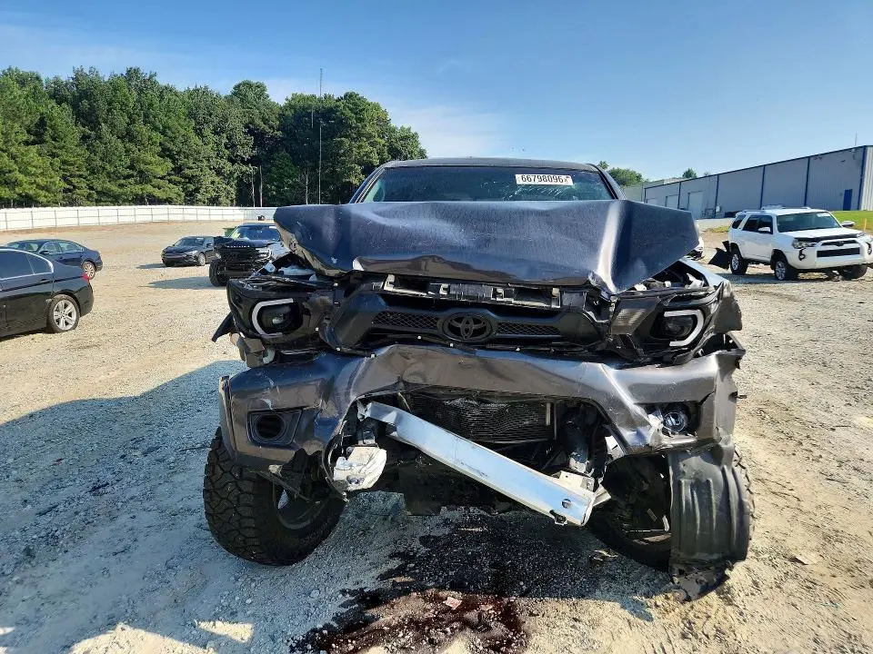 2012 TOYOTA TACOMA V6  