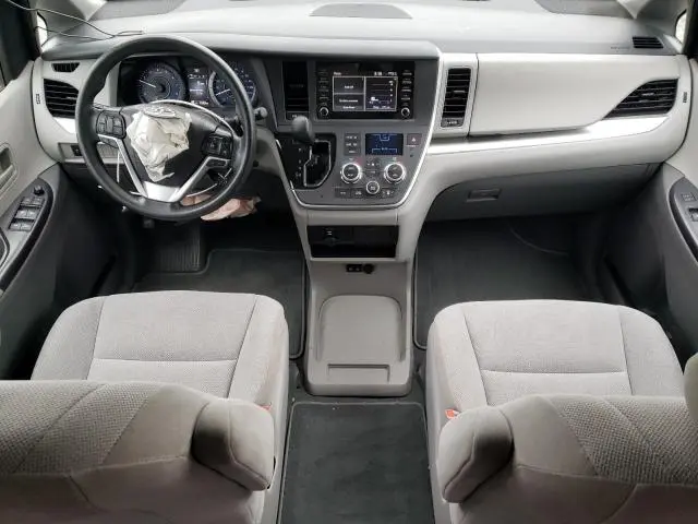 2020 TOYOTA SIENNA L  