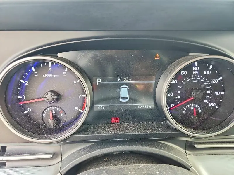 2022 KIA CARNIVAL LX  