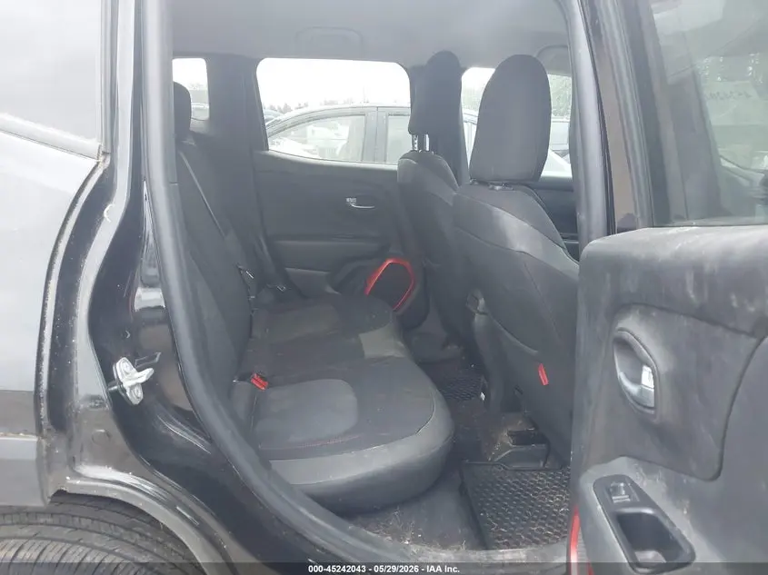 2017 JEEP RENEGADE TRAILHAWK 4X4