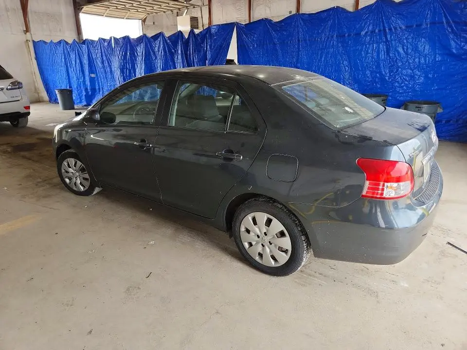 2010 TOYOTA YARIS BASE  