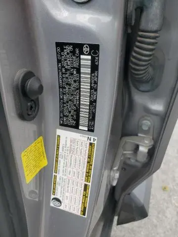 2020 TOYOTA C-HR XLE  