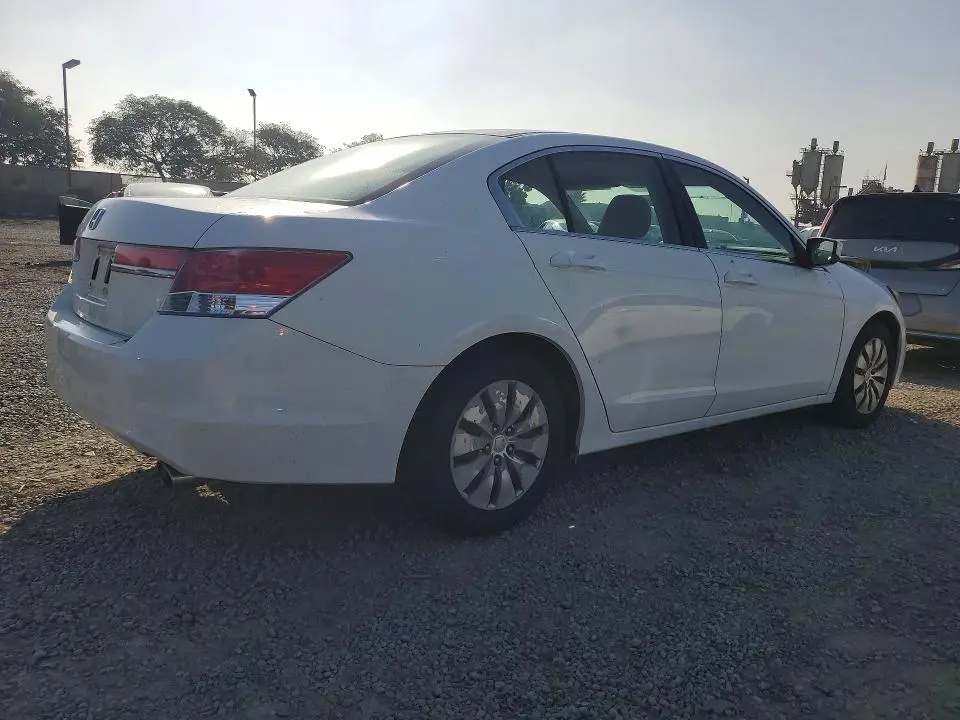 2012 HONDA ACCORD LX  