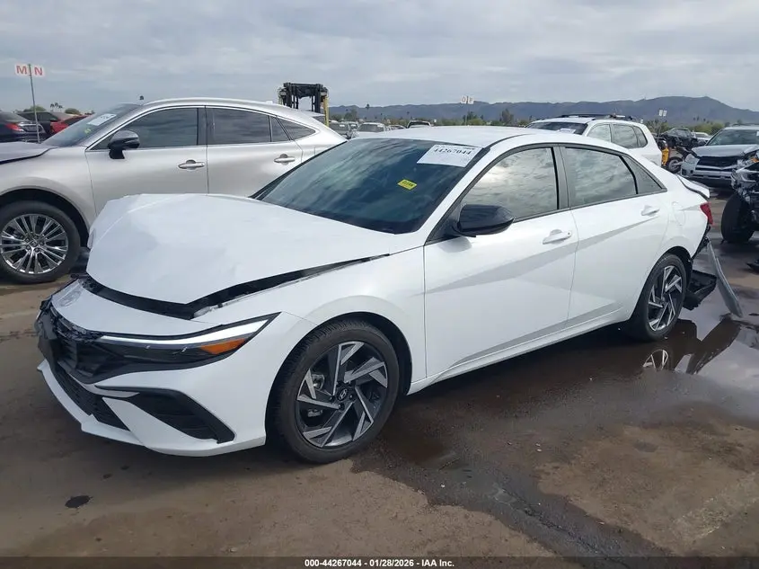 2025 HYUNDAI ELANTRA SEL SPORT