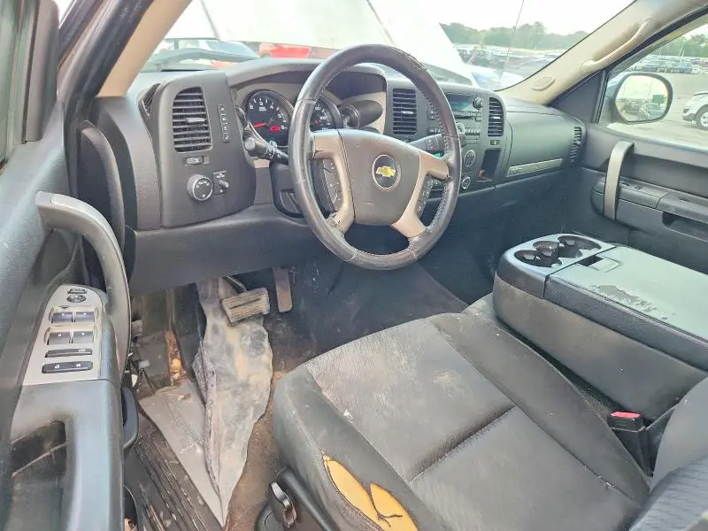 2011 CHEVROLET SILVERADO C1500 LT  