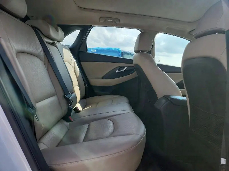 2020 HYUNDAI ELANTRA GT BASE  