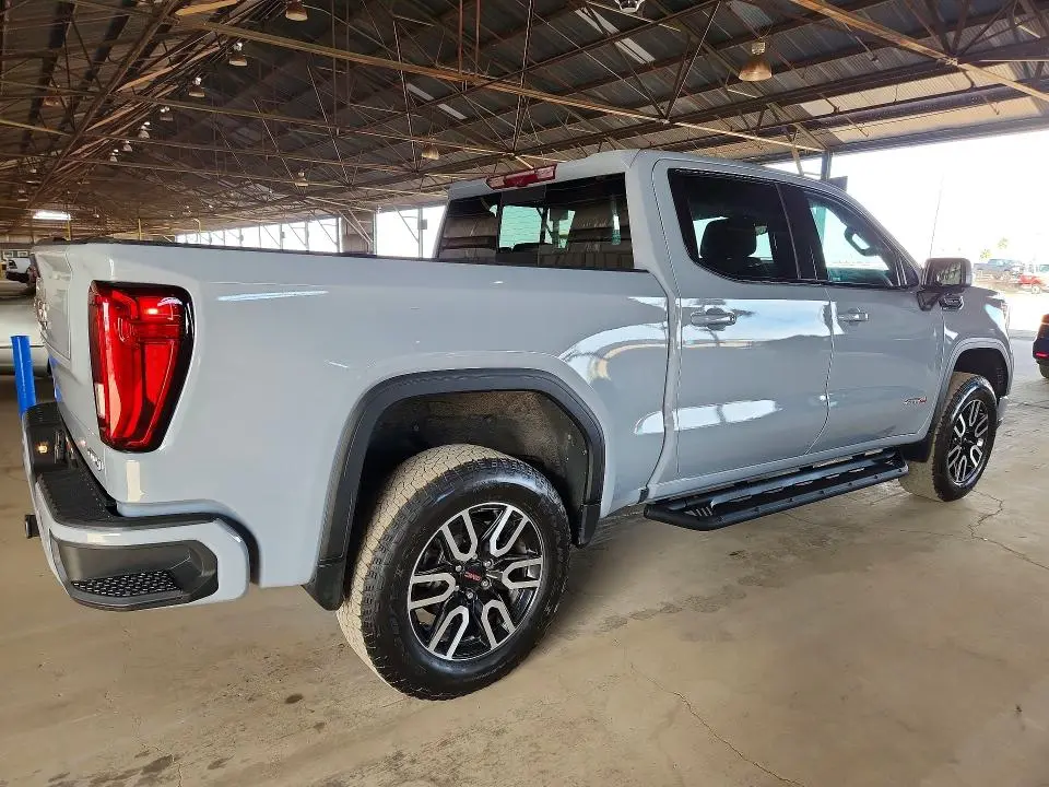 2024 GMC SIERRA K1500 AT4