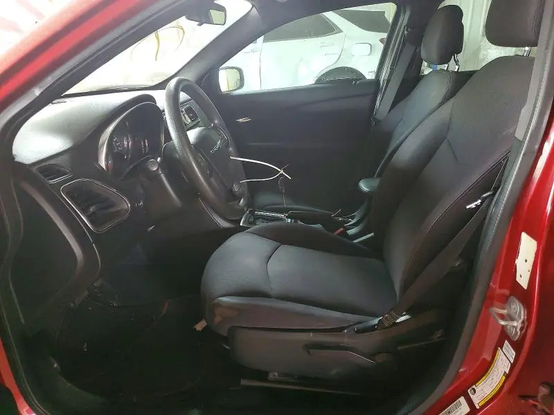 2013 CHRYSLER 200 LX  