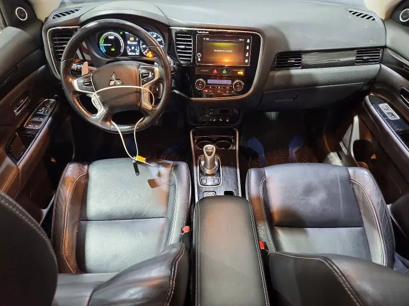 2018 MITSUBISHI OUTLANDER SE  