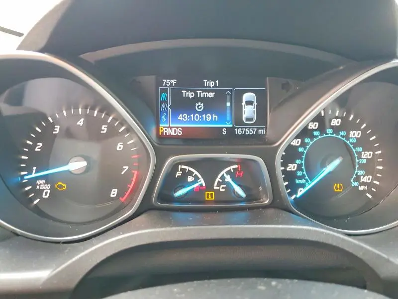 2015 FORD ESCAPE SE  