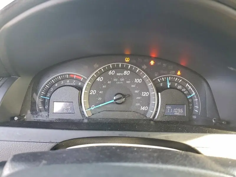 2015 TOYOTA CAMRY LE  