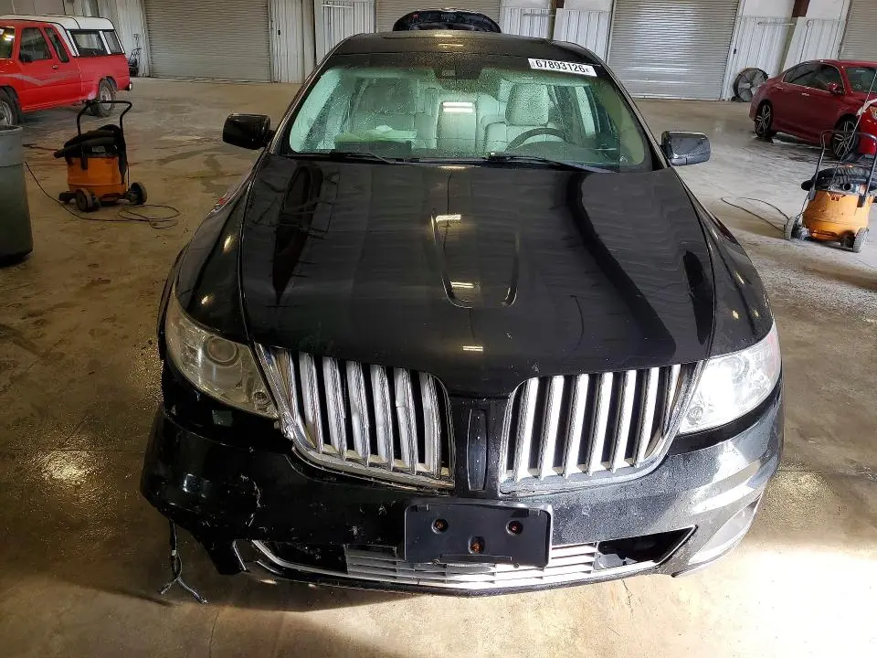 2011 LINCOLN MKS   