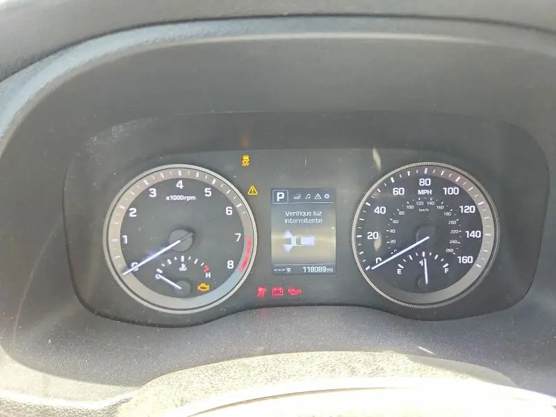 2017 HYUNDAI TUCSON SE  