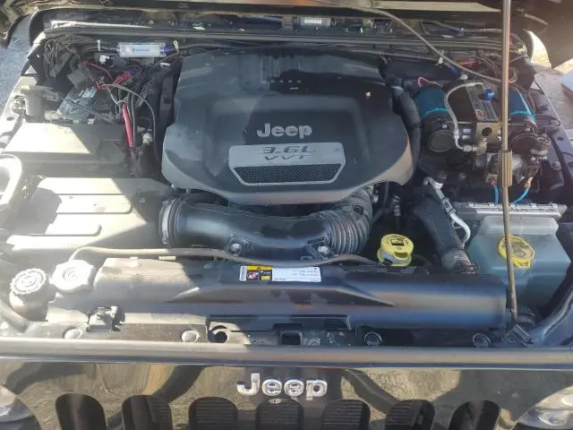 2013 JEEP WRANGLER UNLIMITED SPORT  