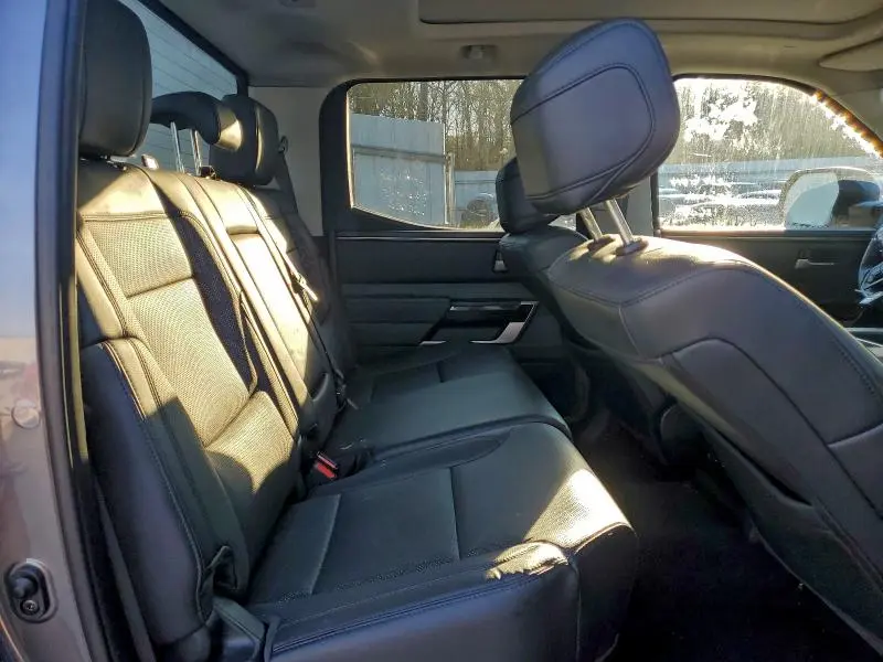 2024 TOYOTA TUNDRA CREWMAX LIMITED  