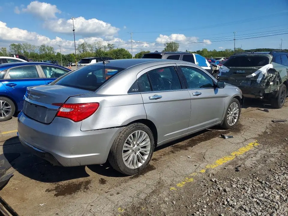2013 CHRYSLER 200 LIMITED  