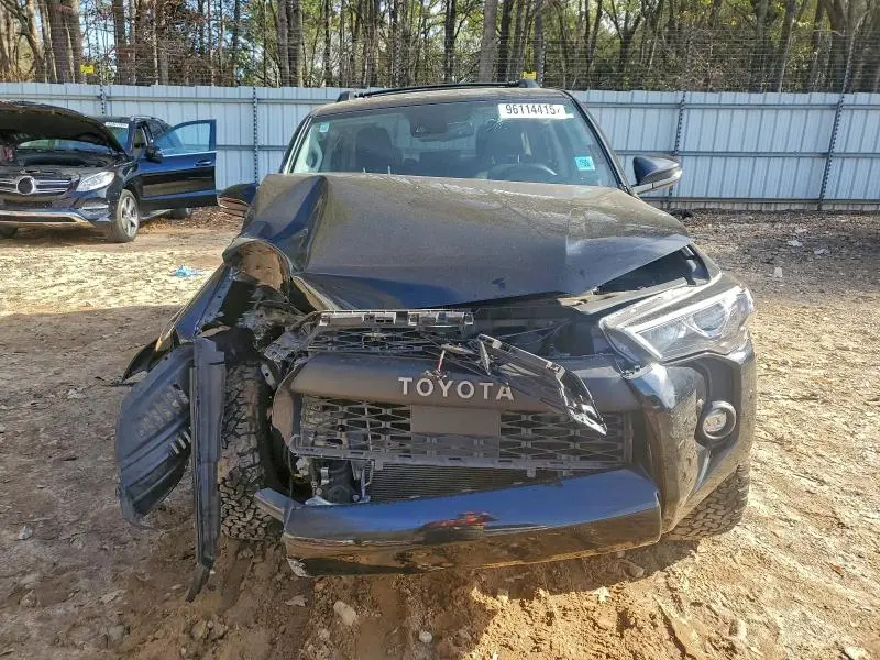 2022 TOYOTA 4RUNNER SR5/SR5 PREMIUM  