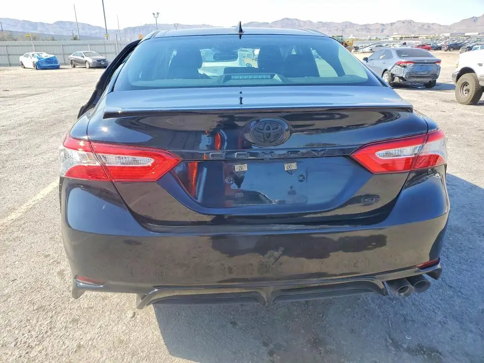 2020 TOYOTA CAMRY SE  