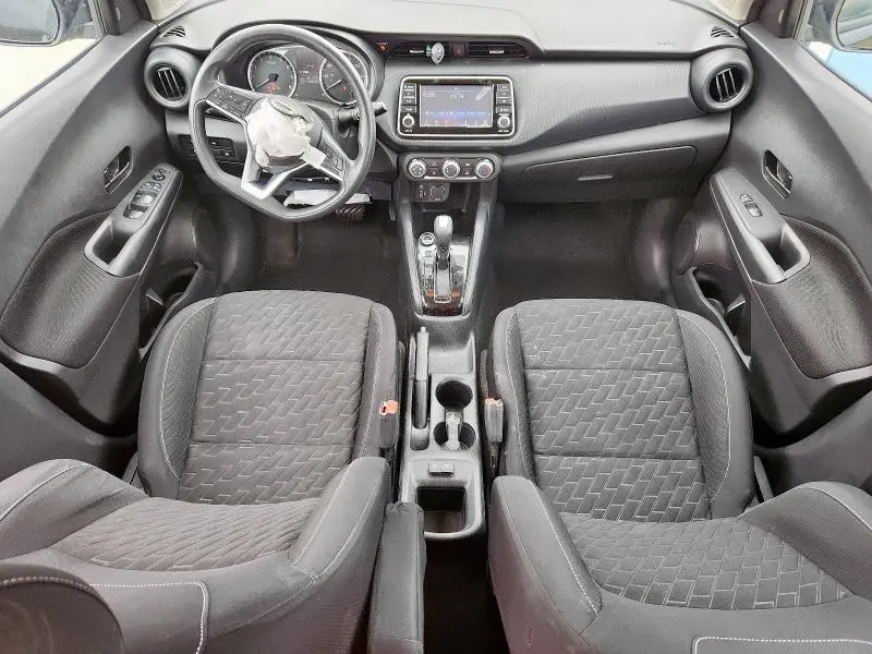 2022 NISSAN KICKS S  