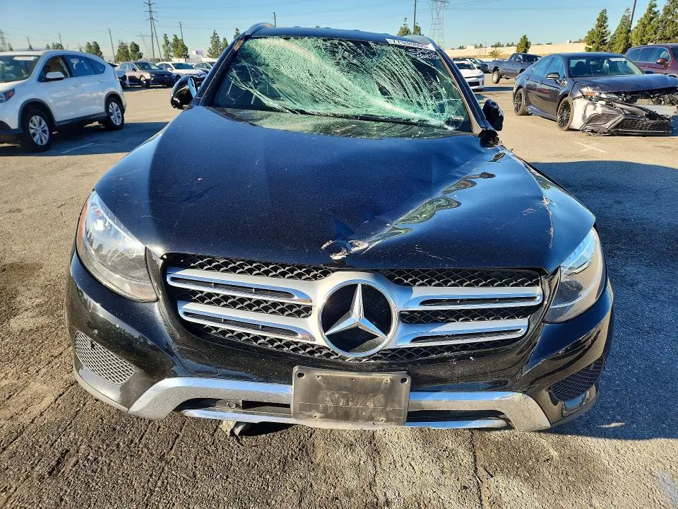 2019 MERCEDES-BENZ GLC 300  
