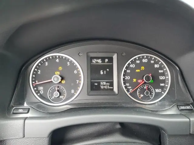 2011 VOLKSWAGEN TIGUAN S  