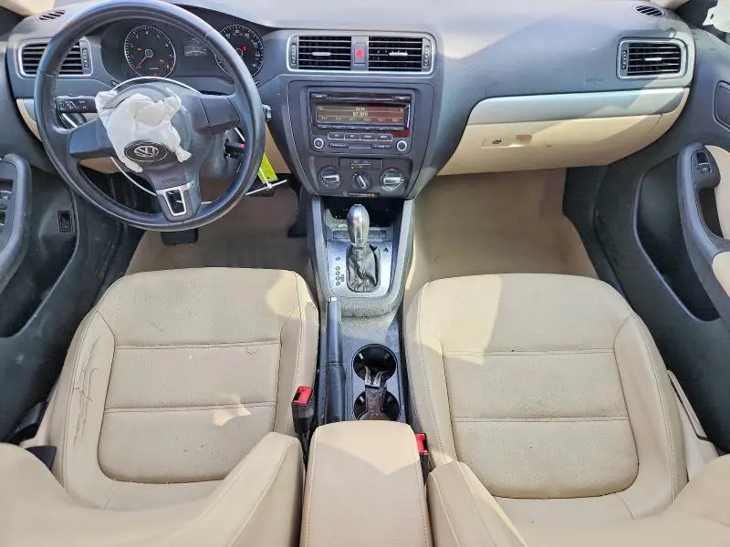 2013 VOLKSWAGEN JETTA SE  