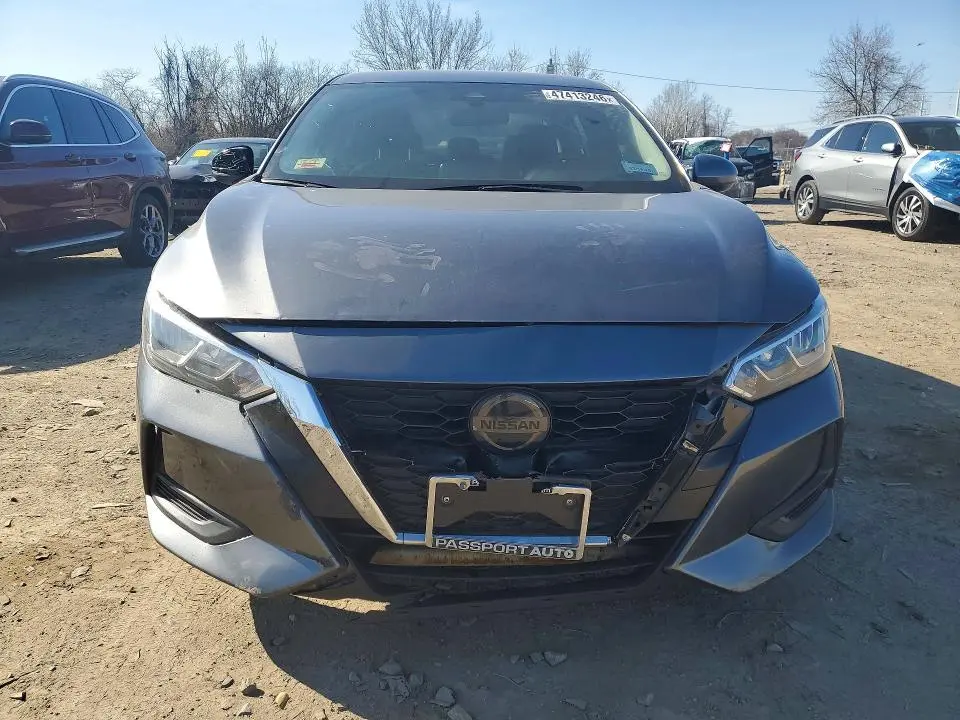 2022 NISSAN SENTRA SV  