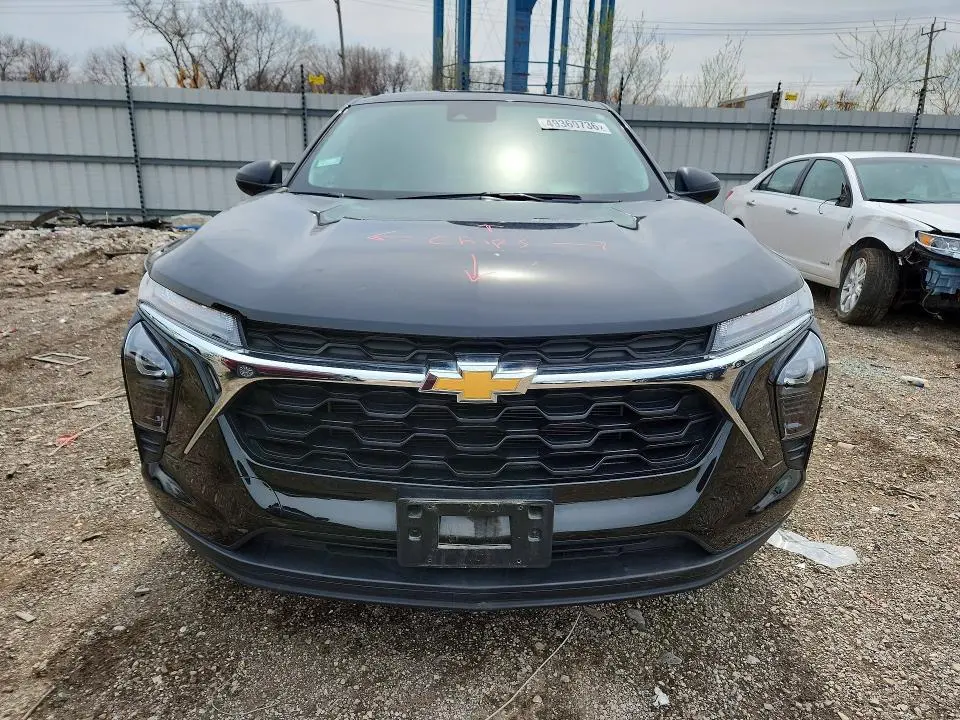 2025 CHEVROLET TRAX LS  