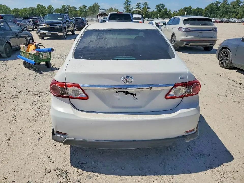 2013 TOYOTA COROLLA LE  