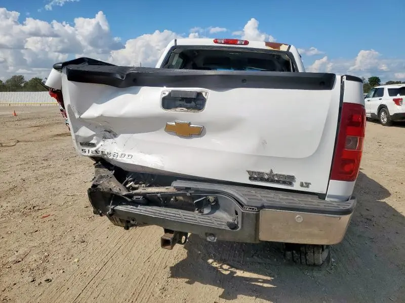 2011 CHEVROLET SILVERADO C1500 LT  