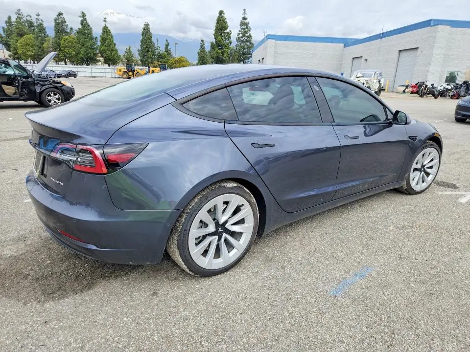 2022 TESLA MODEL 3   