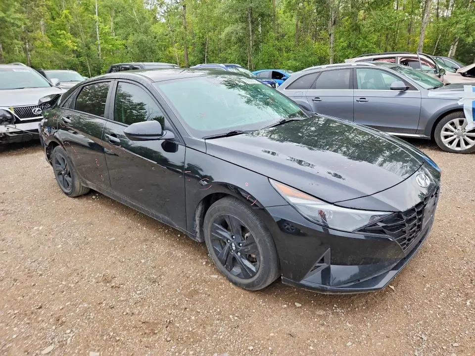 2021 HYUNDAI ELANTRA SEL  
