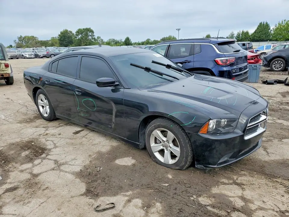 2014 DODGE CHARGER SE  