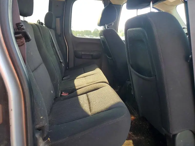 2011 GMC SIERRA K2500 SLE  
