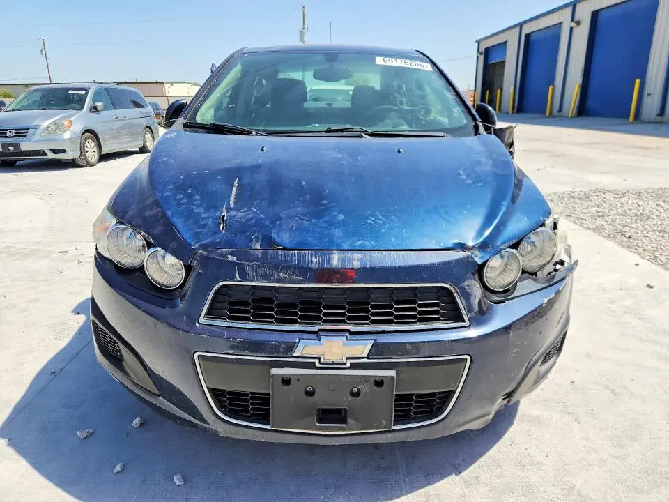2015 CHEVROLET SONIC LT  