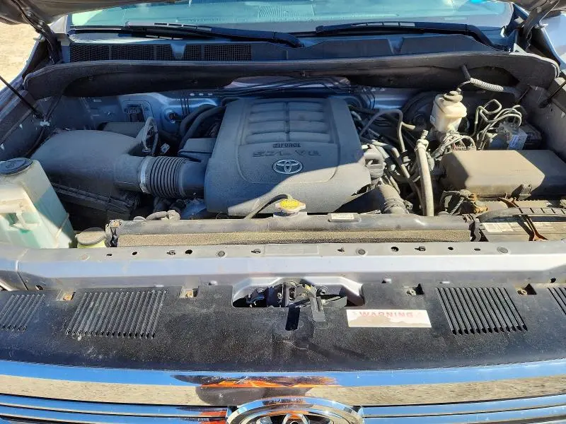 2017 TOYOTA TUNDRA SR5  