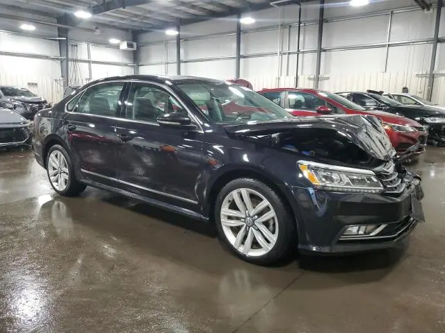2017 VOLKSWAGEN PASSAT SE  