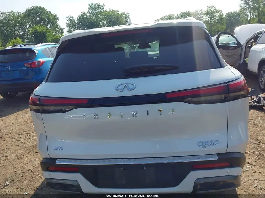 2022 INFINITI QX60 LUXE AWD
