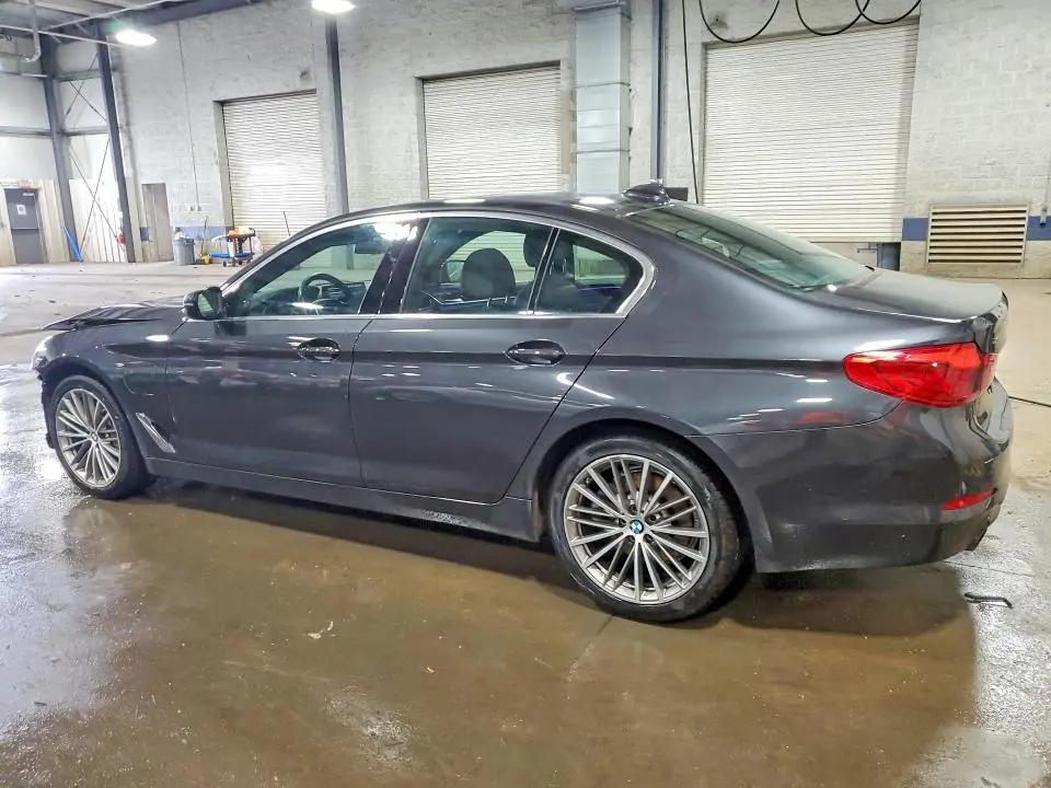 2020 BMW 530XE   