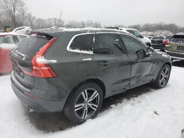 2020 VOLVO XC60 T5 MOMENTUM  