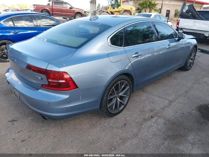 2018 VOLVO S90 T5 MOMENTUM
