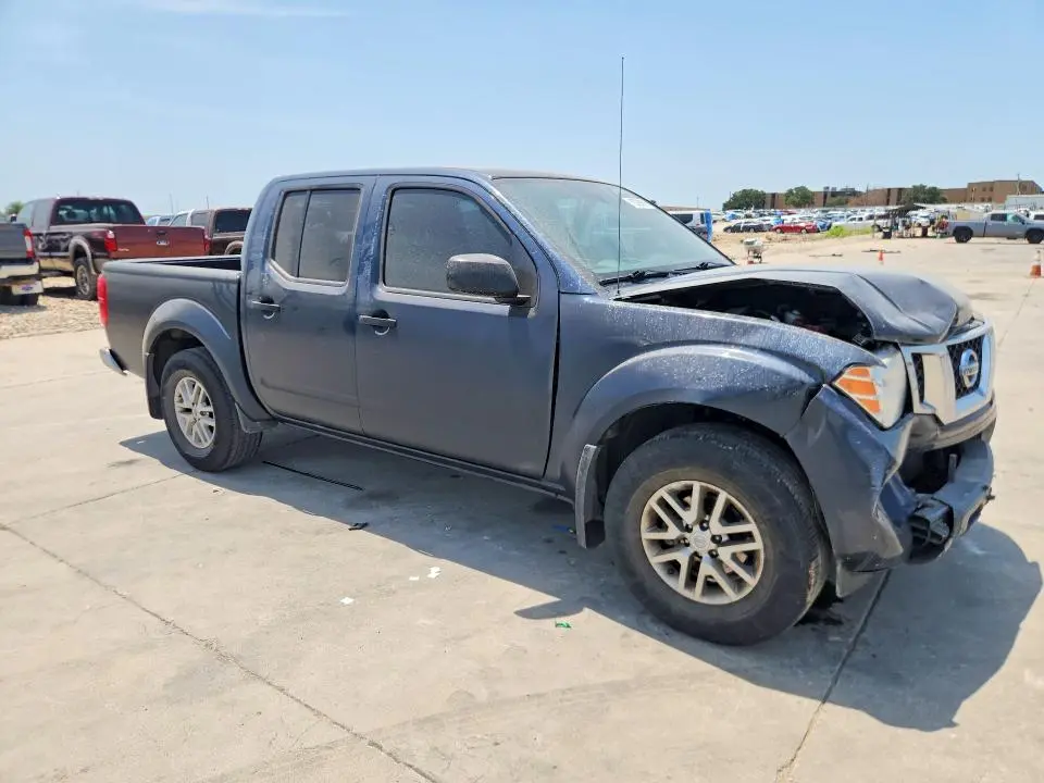 2021 NISSAN FRONTIER SV  