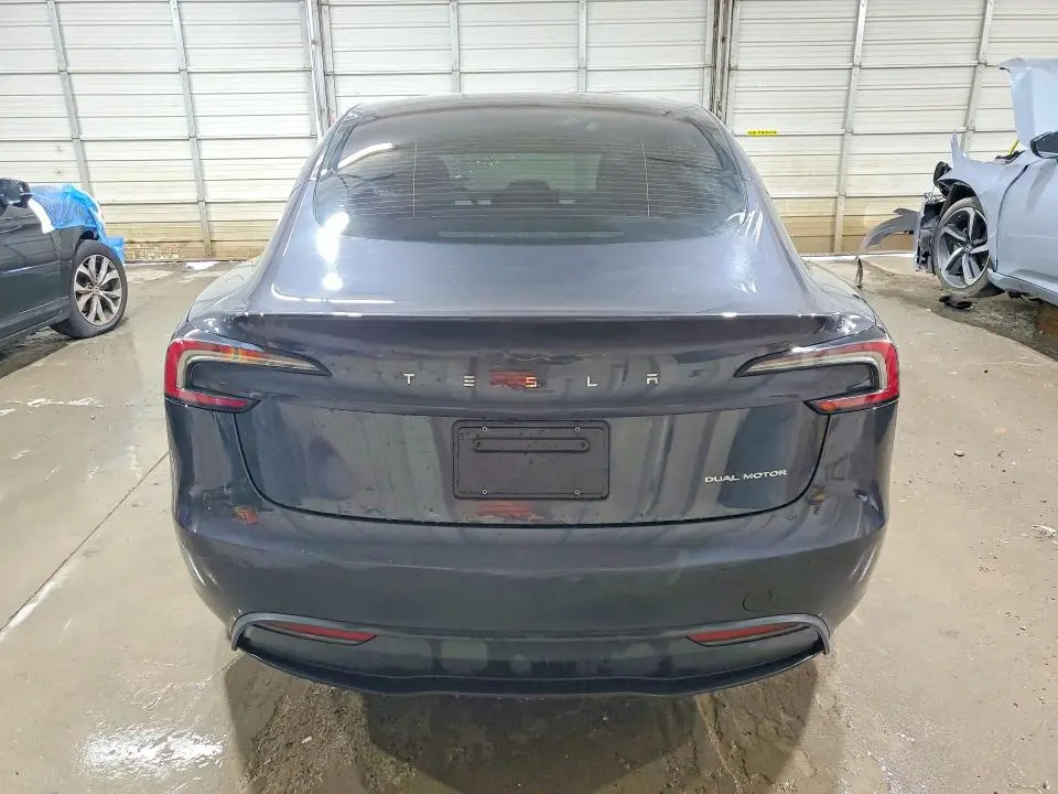 2025 TESLA MODEL 3   