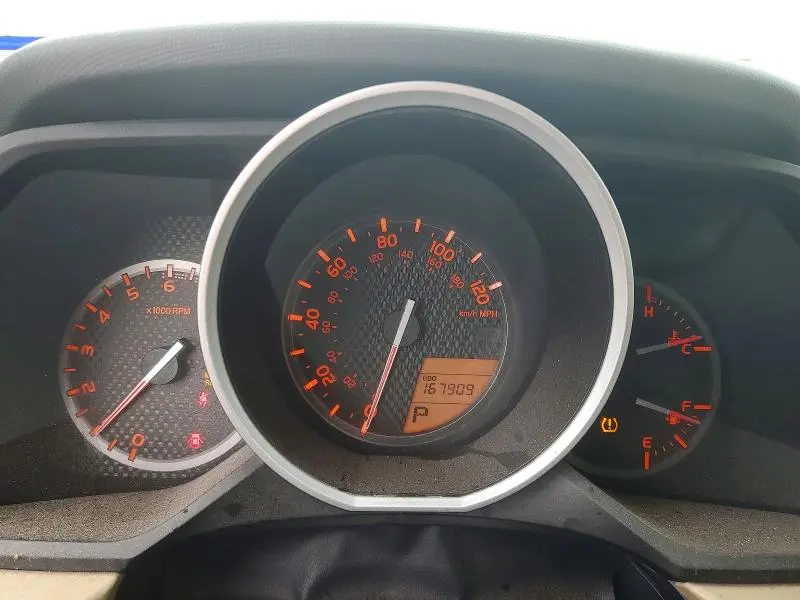 2012 TOYOTA 4RUNNER SR5  