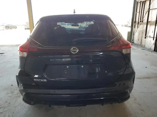 2021 NISSAN KICKS S  
