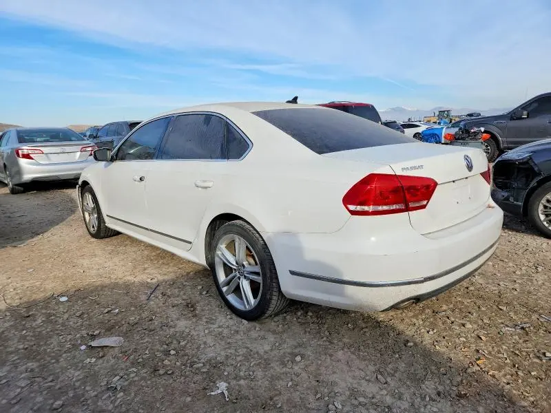 2014 VOLKSWAGEN PASSAT SE  