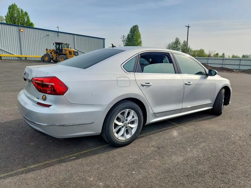 2016 VOLKSWAGEN PASSAT S  
