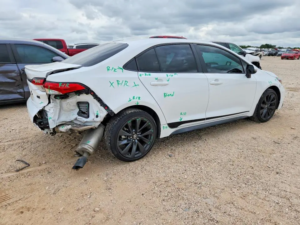 2024 TOYOTA COROLLA SE  