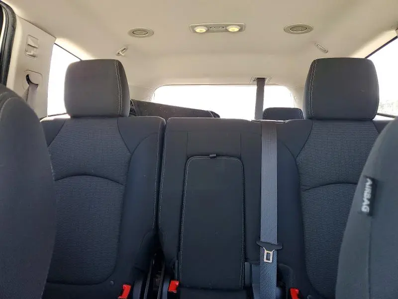 2015 CHEVROLET TRAVERSE LT  